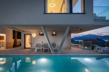 Modern Seaside Villa with Pool in Okrug Gornji
