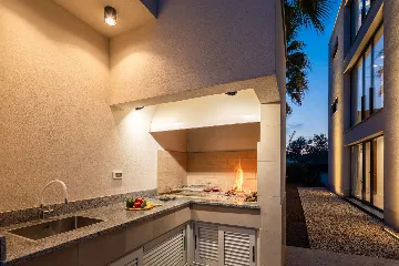 Modern Seaside Villa with Pool in Okrug Gornji