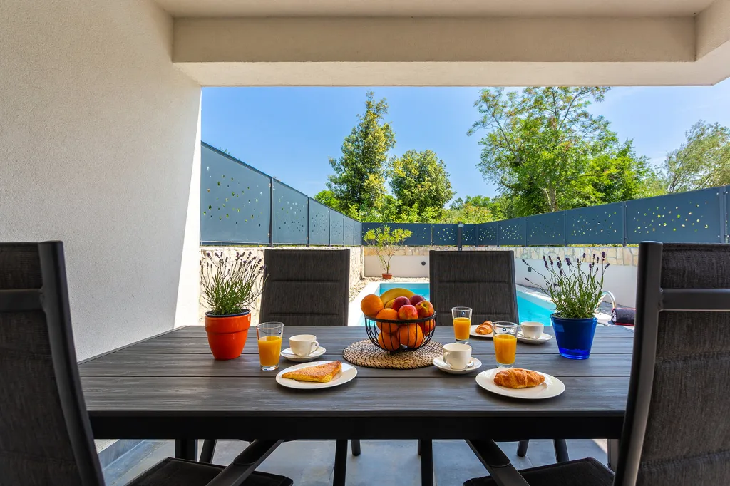 Contemporary Villa with Pool in Malinska