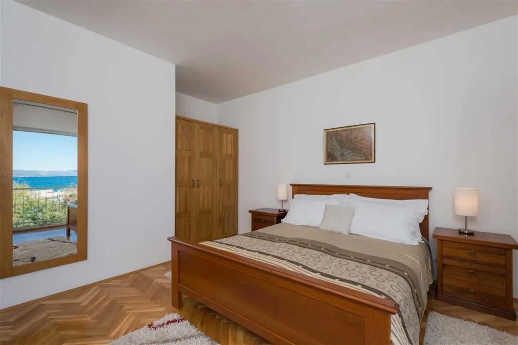 Beachfront Villa with Heated Pool in Mirca