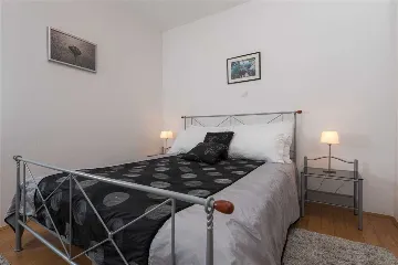 Beachfront Villa with Heated Pool in Mirca