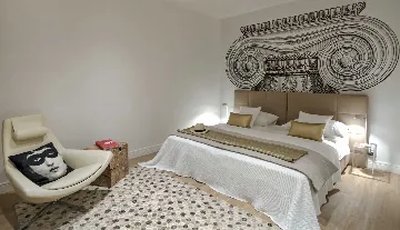 Contemporary Seafront Villa with Infinity Pool Selca