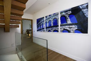 Contemporary Seafront Villa with Infinity Pool Selca