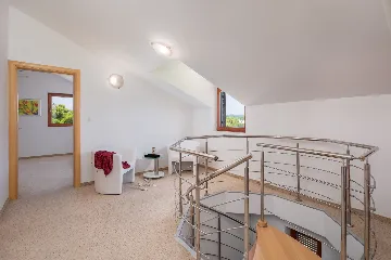 Seaside Family Villa with Pool in Betina