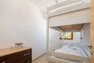 Seaside Family Villa with Pool in Betina