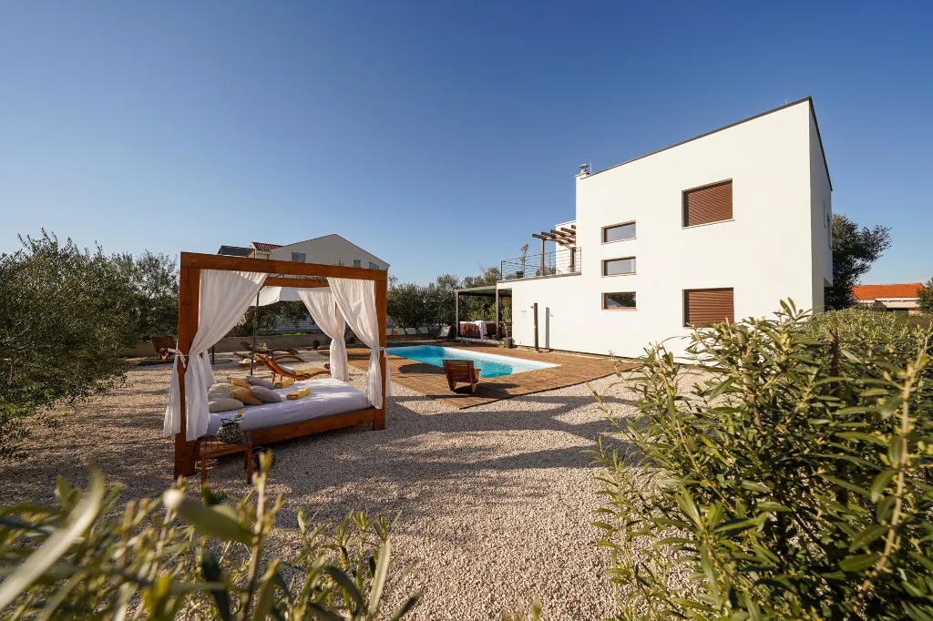 Family Villa with Pool in Sukošan