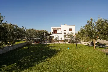 Family Villa with Pool in Sukošan