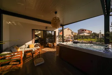 Family Villa with Pool in Sukošan