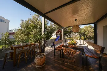 Family Villa with Pool in Sukošan