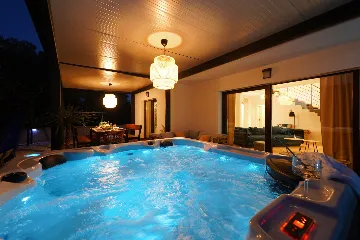 Family Villa with Pool in Sukošan