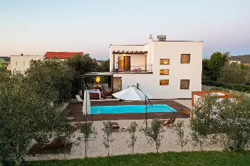 Family Villa with Pool in Sukošan