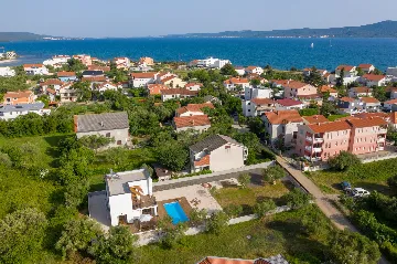 Family Villa with Pool in Sukošan