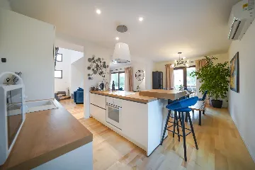 Family Villa with Pool in Sukošan