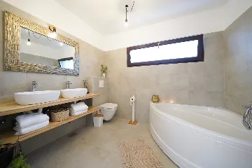 Family Villa with Pool in Sukošan