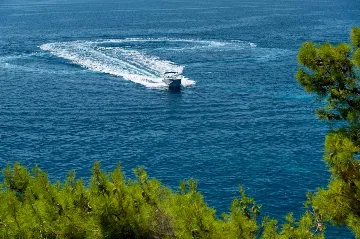 Beachfront Villa with Pool on Brac Island