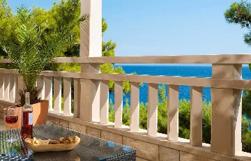 Beachfront Villa with Pool on Brac Island