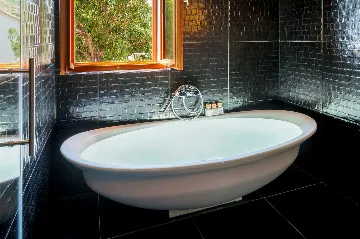 Beachfront Villa with Pool on Brac Island