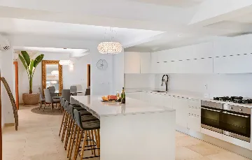 Beachfront Villa with Pool on Brac Island