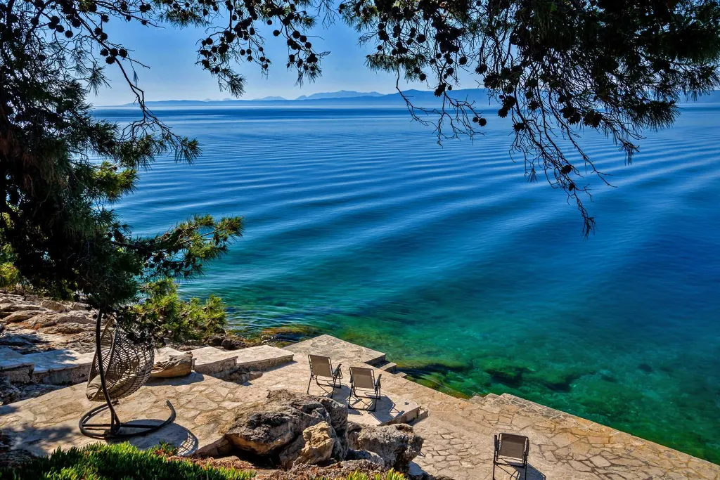 Beachfront Villa with Pool on Brac Island