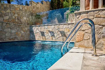 Beachfront Villa with Pool on Brac Island