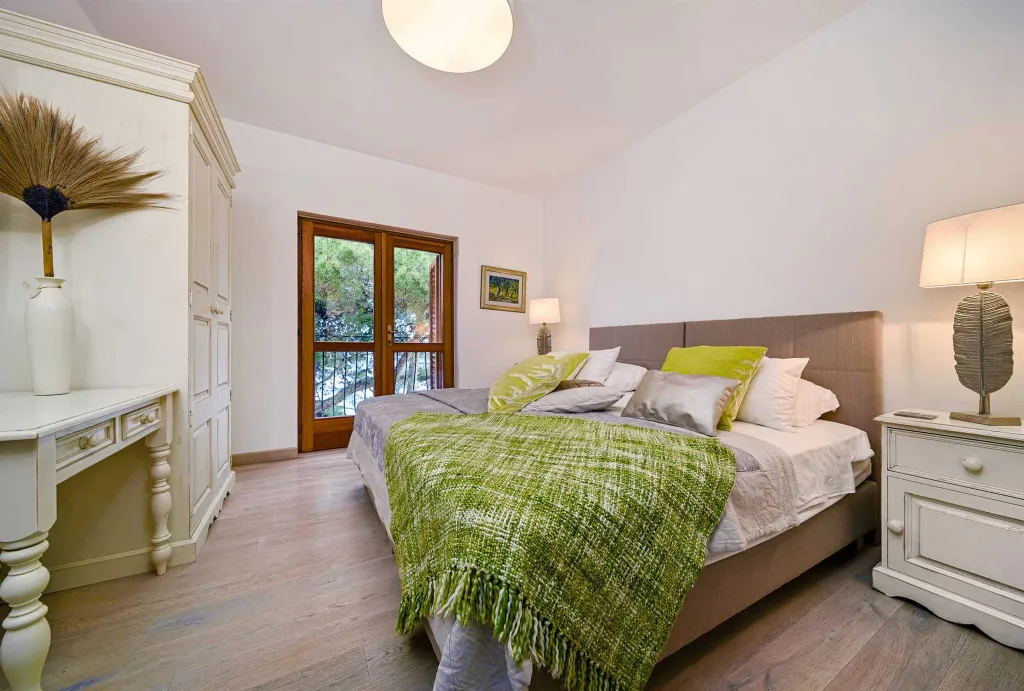 Beachfront Villa with Pool on Brac Island
