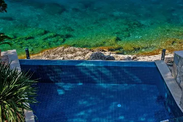 Beachfront Villa with Pool on Brac Island