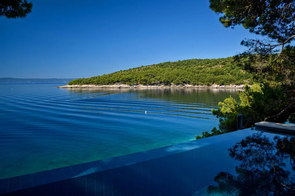 Beachfront Villa with Pool on Brac Island