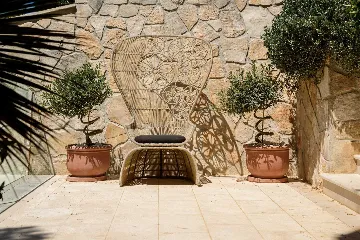 Beachfront Villa with Pool on Brac Island