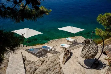 Beachfront Villa with Pool on Brac Island