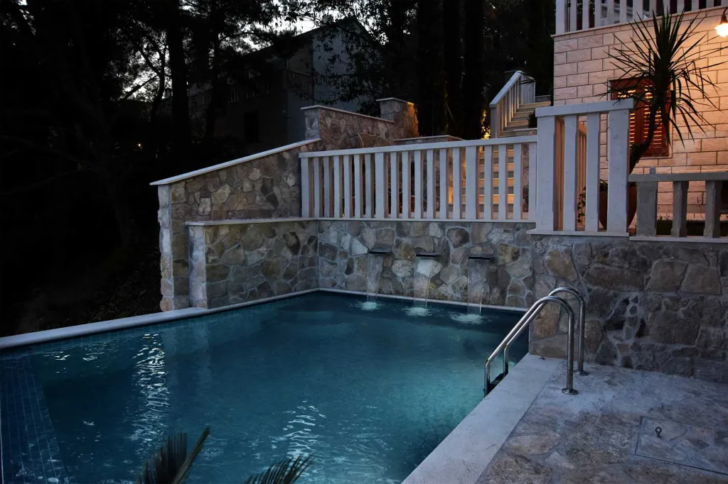 Beachfront Villa with Pool on Brac Island