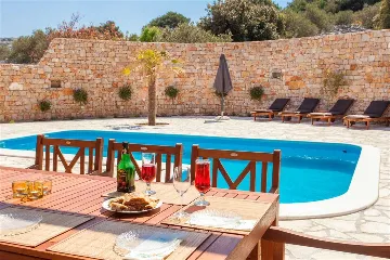 Modern Villa with Pool in Murter