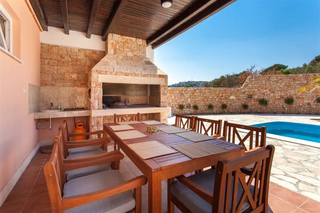 Modern Villa with Pool in Murter