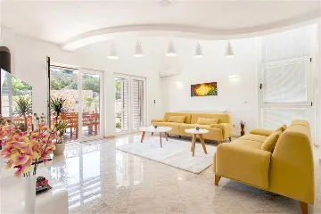 Modern Villa with Pool in Murter