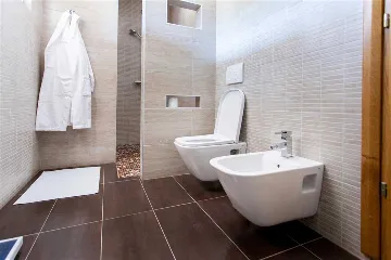 Modern Villa with Pool in Murter