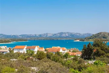 Modern Villa with Pool in Murter