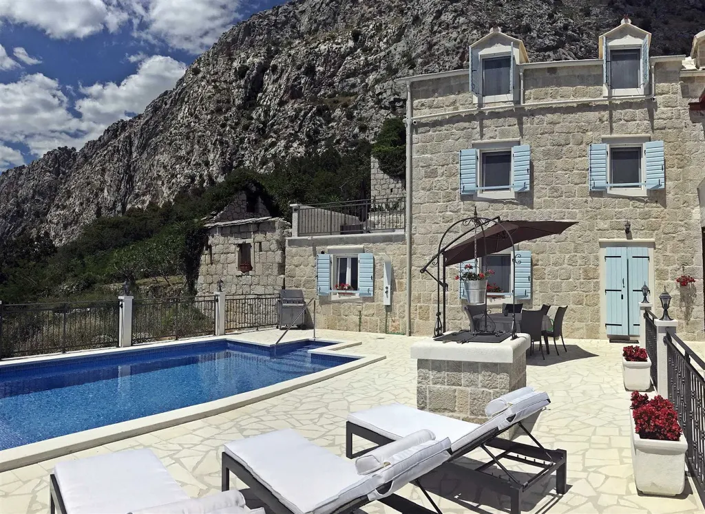 Infinity View Villa with Pool, Dugi Rat