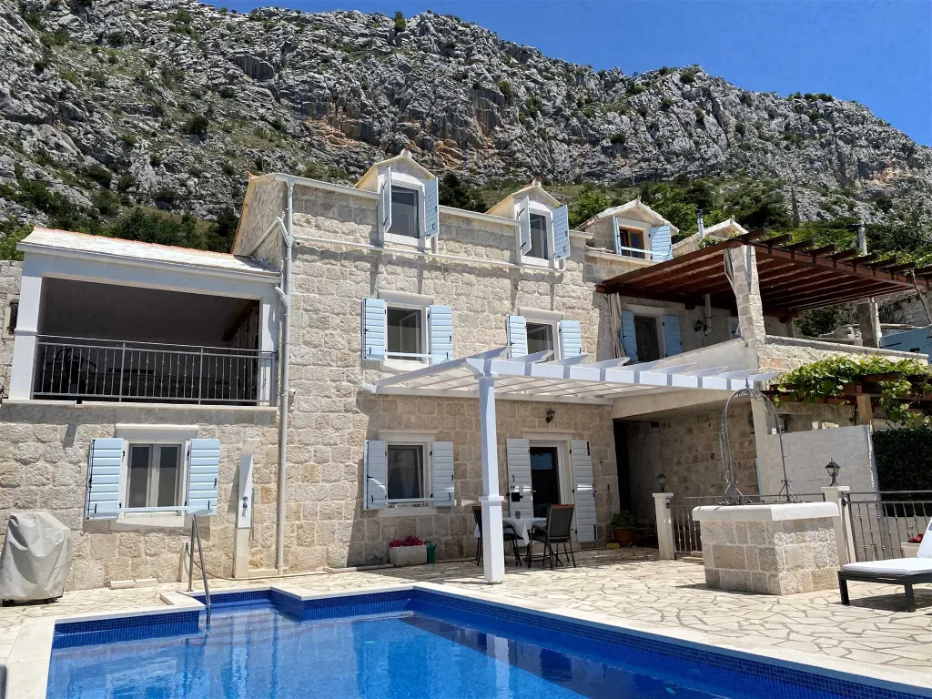 Infinity View Villa with Pool, Dugi Rat