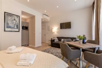 Modern Studio Apartment Near Bačvice Beach, Split