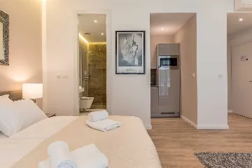 Modern Studio Apartment Near Bačvice Beach, Split