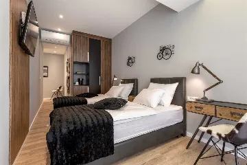 Modern Studio Apartment with Sauna Access in Split