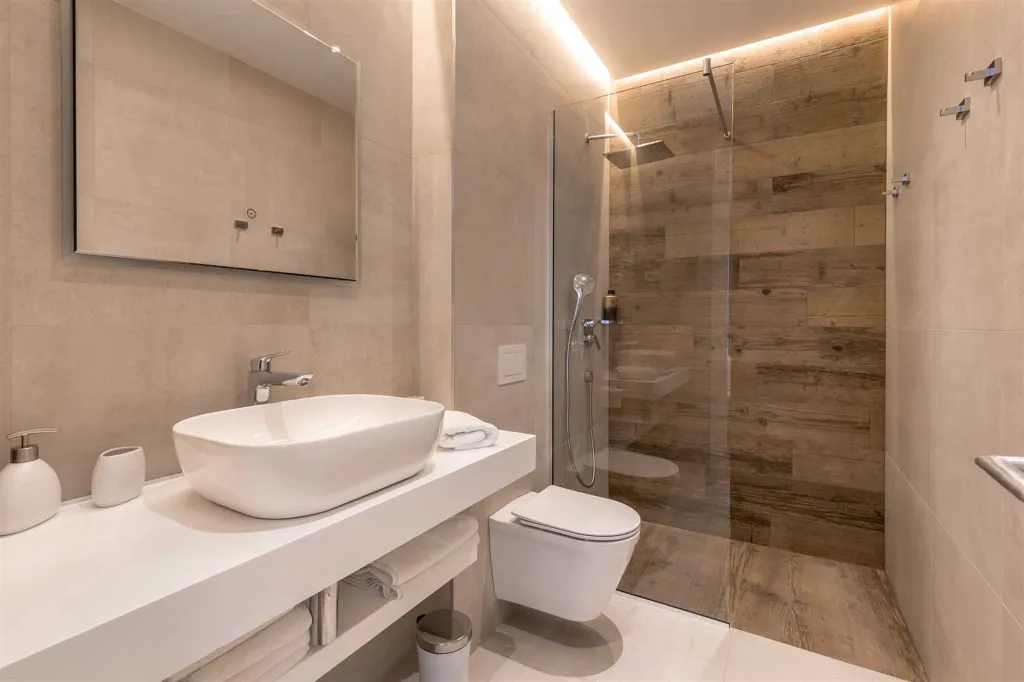 Modern Three-Bedroom Apartment in Split Center