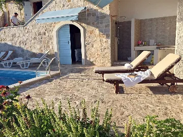 Private Villa with Pool in Jesenice