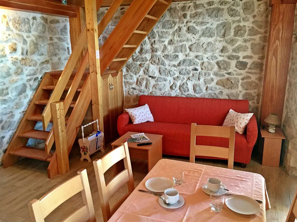 Private Villa with Pool in Jesenice