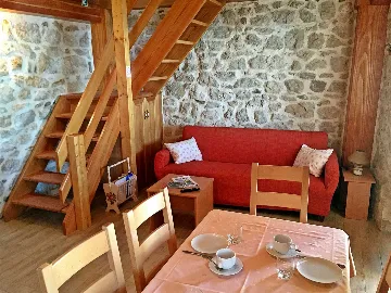 Private Villa with Pool in Jesenice