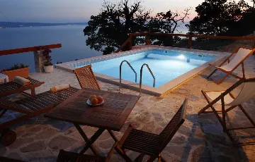 Private Villa with Pool in Jesenice