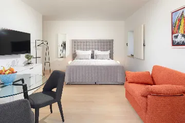 Modern Villa Retreat with Pool in Bol