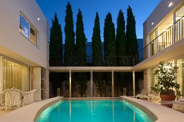 Modern Villa Retreat with Pool in Bol