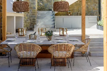 Waterfront Villa with Infinity Pool, Selca