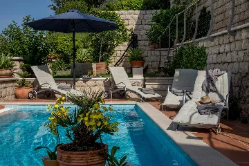 Elegant Stone Villa with Pool in Dubrovnik
