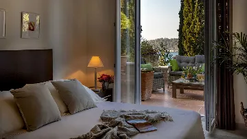 Elegant Stone Villa with Pool in Dubrovnik